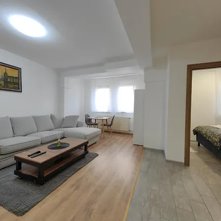 Forest Apartment *
